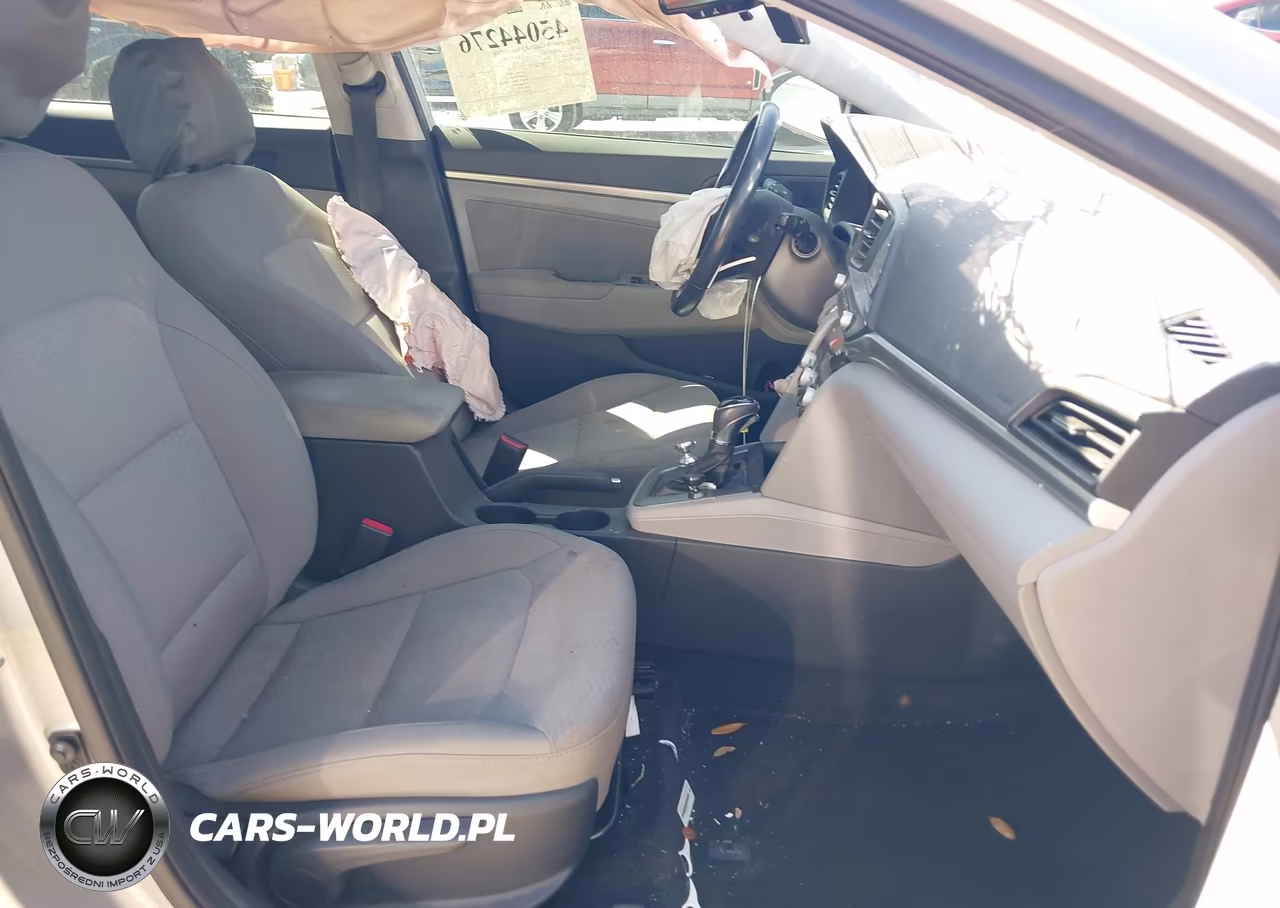 2020 Hyundai Elantra Value Edition VIN:5NPD84LF2LH557761 - 5