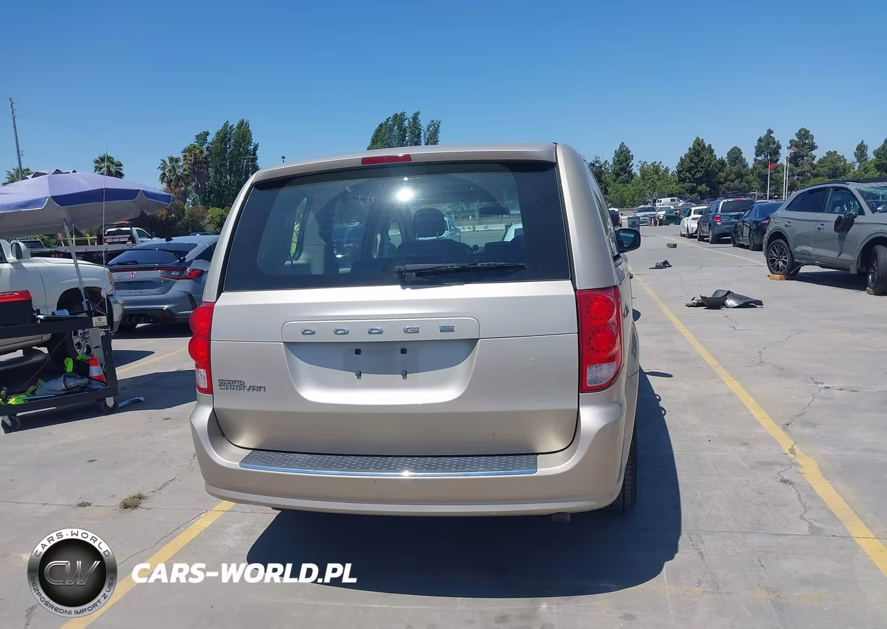 2016 Dodge Grand Caravan American Value Pkg VIN:2C4RDGBG5GR145162 - 16