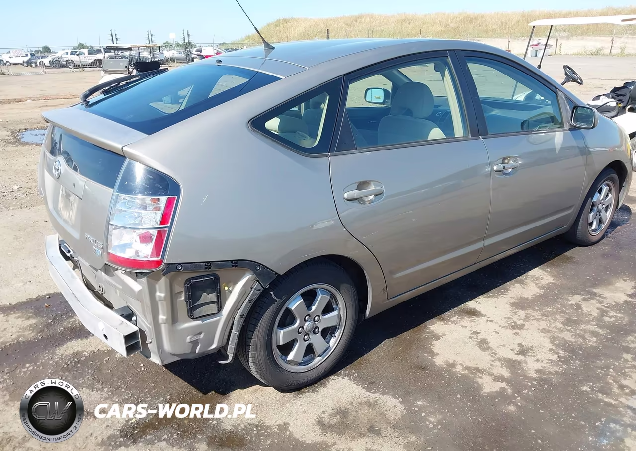 2005 Toyota Prius VIN:JTDKB20U853080560 - 4