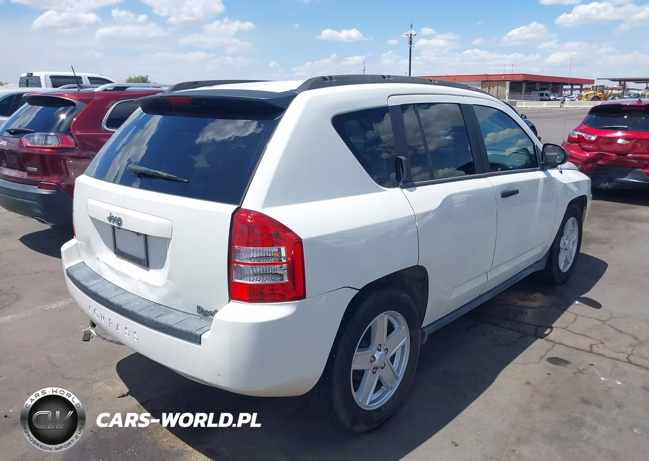 2007 Jeep Compass Sport VIN:1J8FF47W27D155901 - 4