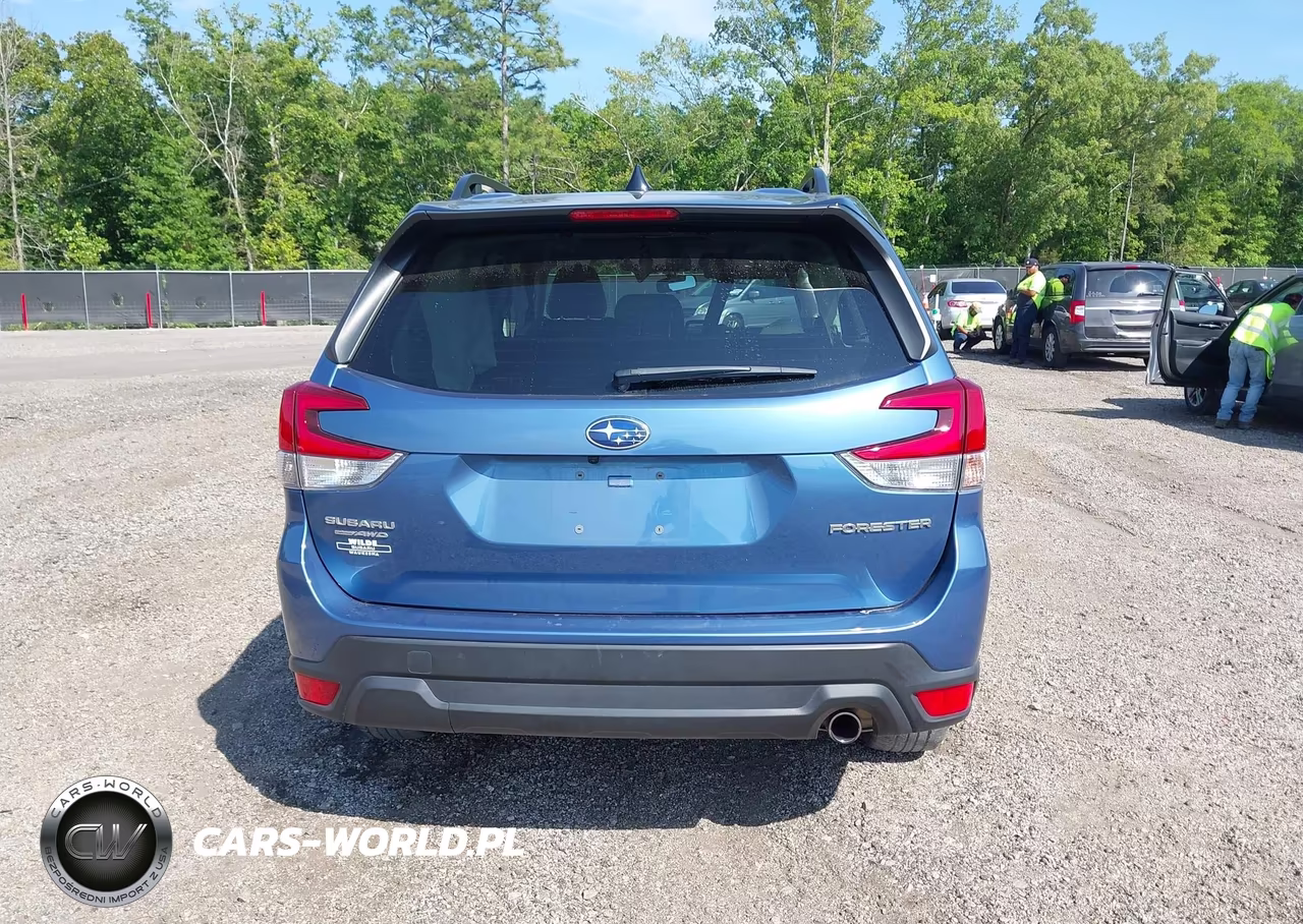 2024 Subaru Forester Limited VIN:JF2SKAKC7RH407944 - 17