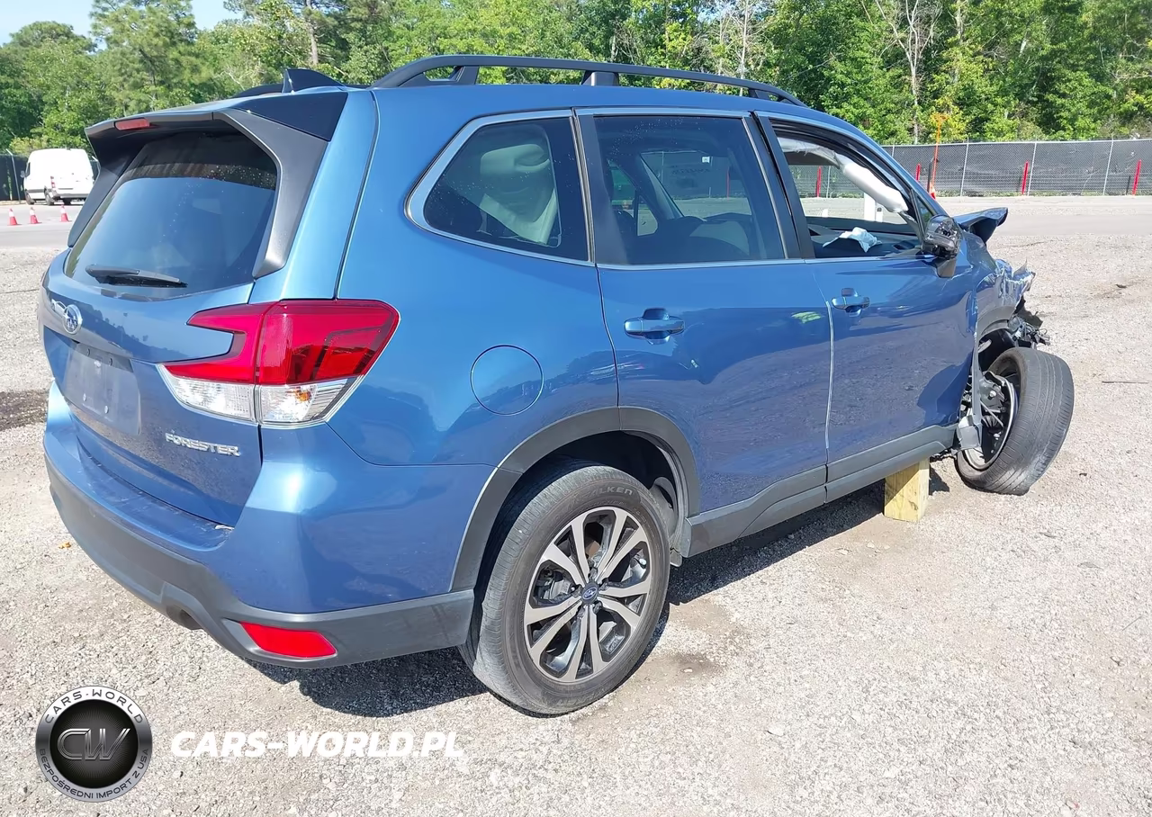 2024 Subaru Forester Limited VIN:JF2SKAKC7RH407944 - 4