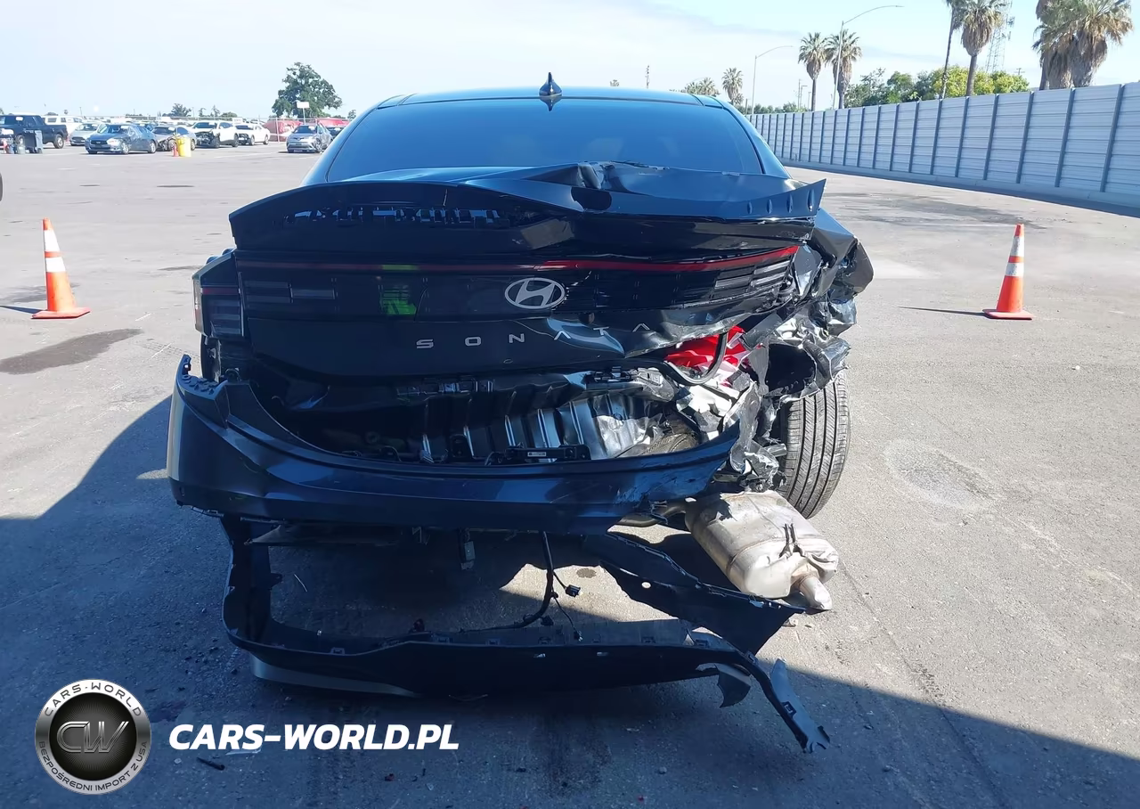 2025 Hyundai Sonata Hybrid Limited VIN:KMHL54JJ9SA110955 - 17