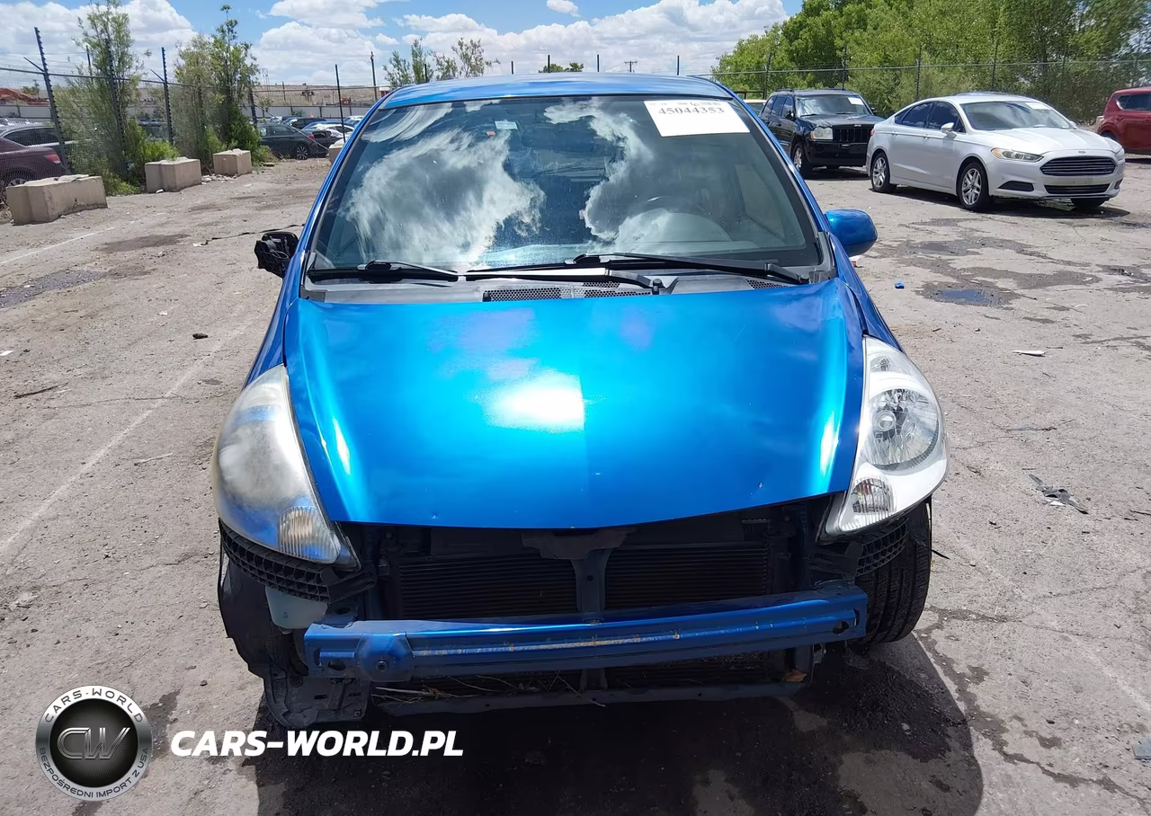 2008 Honda Fit Sport VIN:JHMGD38668S074129 - 13