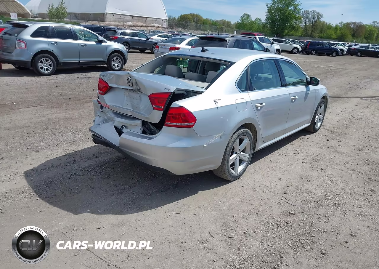 2015 Volkswagen Passat 1.8T Limited Edition VIN:1VWAT7A34FC083255 - 4