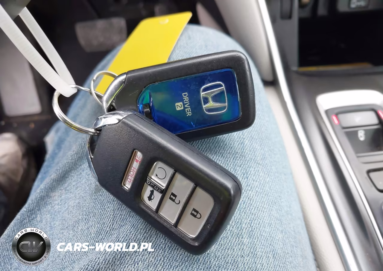 2019 Honda Accord Hybrid Touring VIN:1HGCV3F97KA002719 - 11
