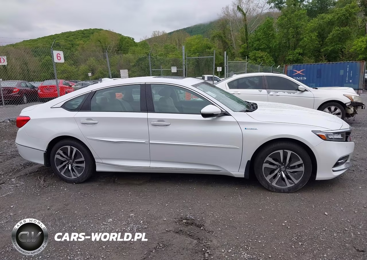 2019 Honda Accord Hybrid Touring VIN:1HGCV3F97KA002719 - 13