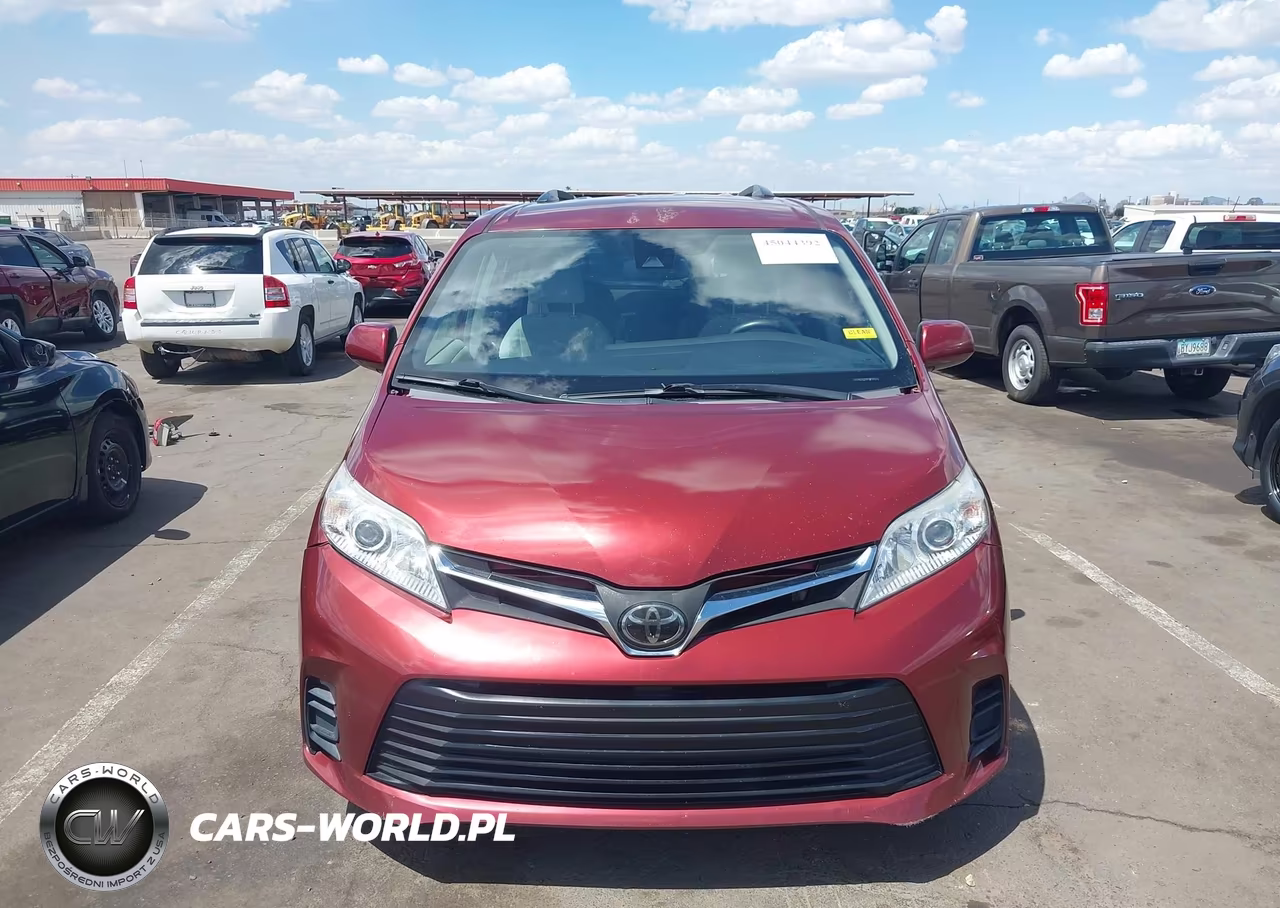 2019 Toyota Sienna Le 8 Passenger VIN:5TDKZ3DC4KS009918 - 12