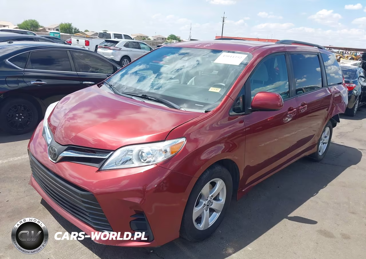 2019 Toyota Sienna Le 8 Passenger VIN:5TDKZ3DC4KS009918 - 2
