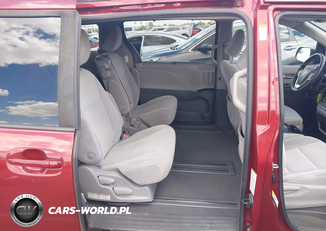 2019 Toyota Sienna Le 8 Passenger VIN:5TDKZ3DC4KS009918 - 8