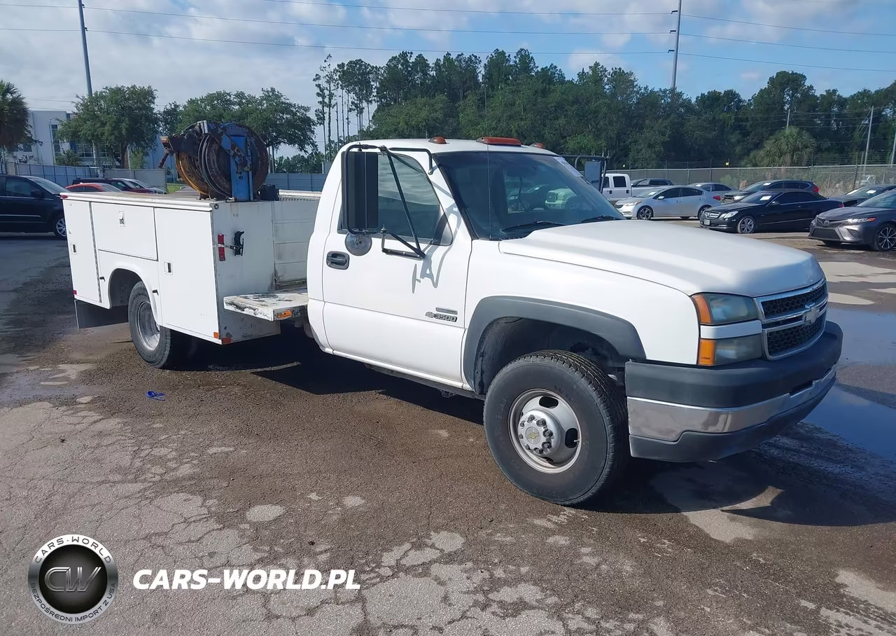 2007 Chevrolet Silverado 3500 Chassis Classic Work Truck