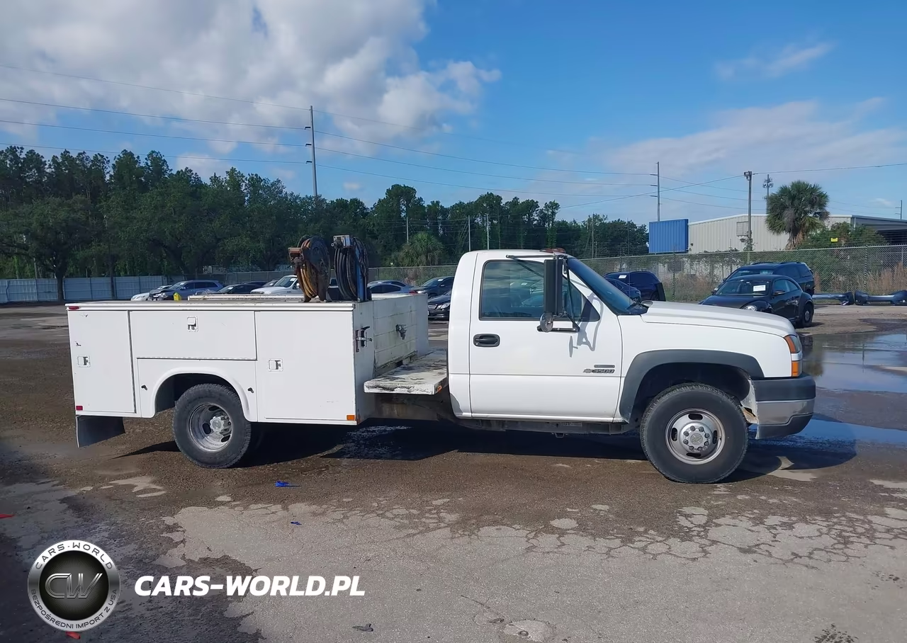 2007 Chevrolet Silverado 3500 Chassis Classic Work Truck VIN:1GBJC34D77E139358 - 12