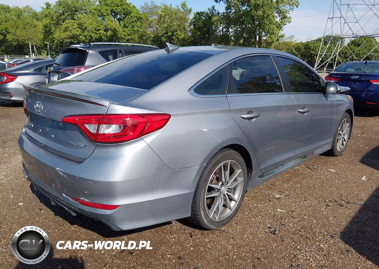 2017 Hyundai Sonata Sport 2.0T VIN:5NPE34AB2HH458951 - 4