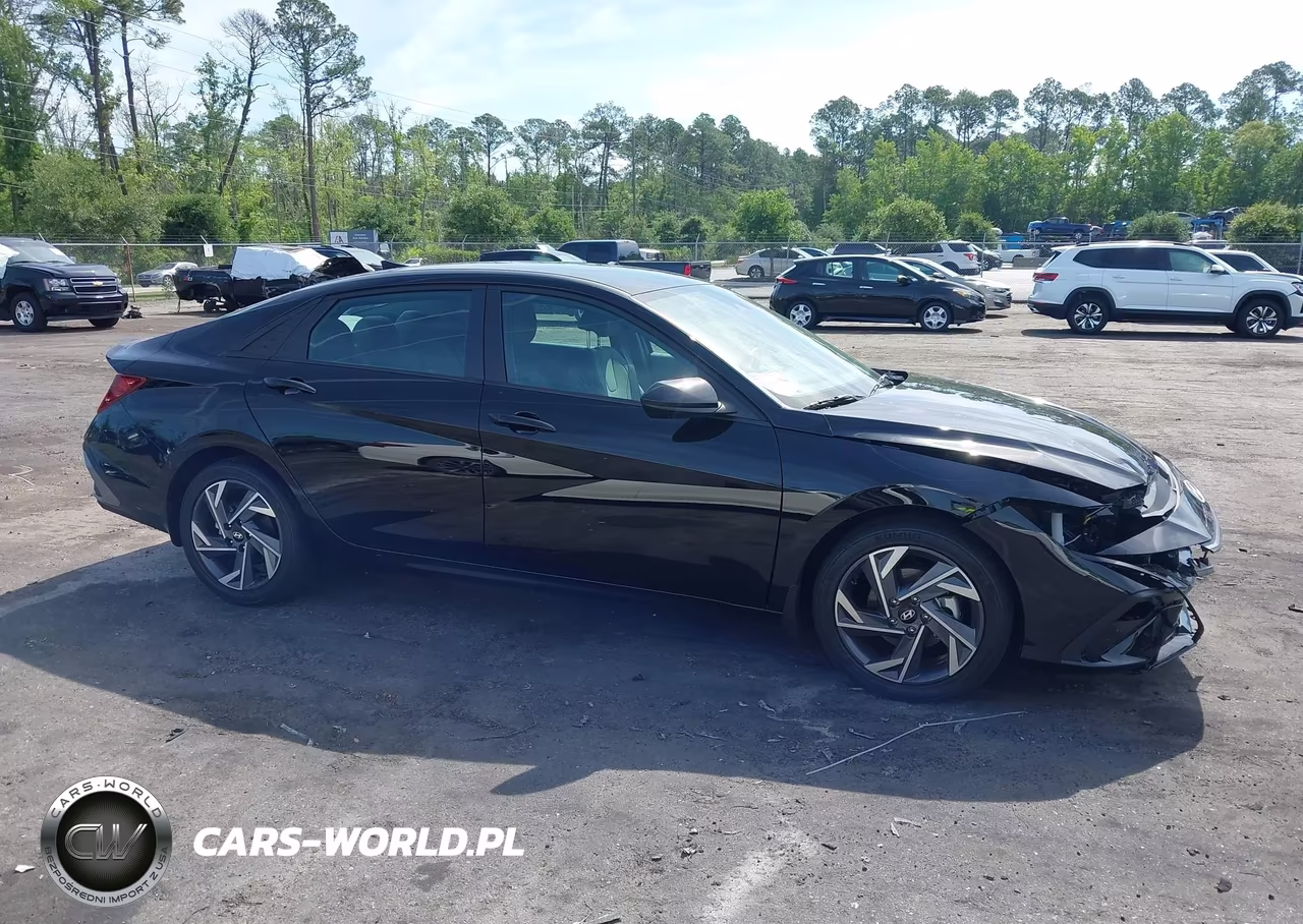 2025 Hyundai Elantra Sel Sport VIN:KMHLM4DG6SU035780 - 13