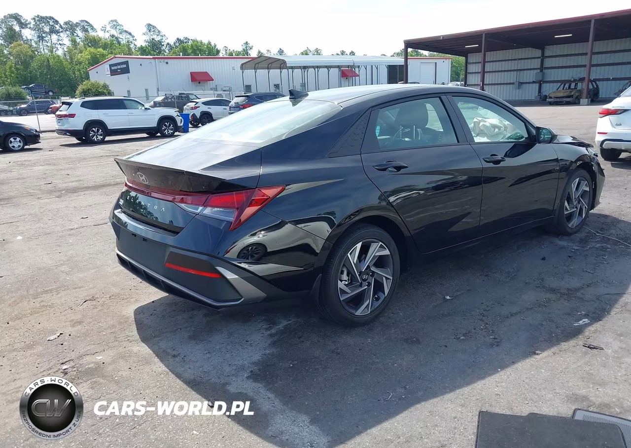 2025 Hyundai Elantra Sel Sport VIN:KMHLM4DG6SU035780 - 4