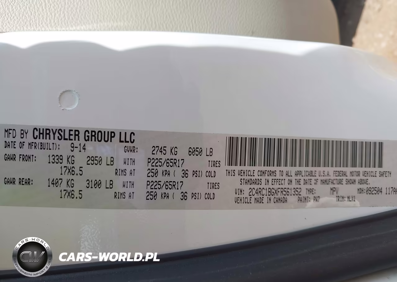 2015 Chrysler Town & Country Touring VIN:2C4RC1BGXFR561352 - 9