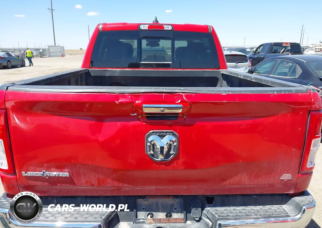 2019 Ram 1500 VIN:1C6RREFT4KN547989 - 16
