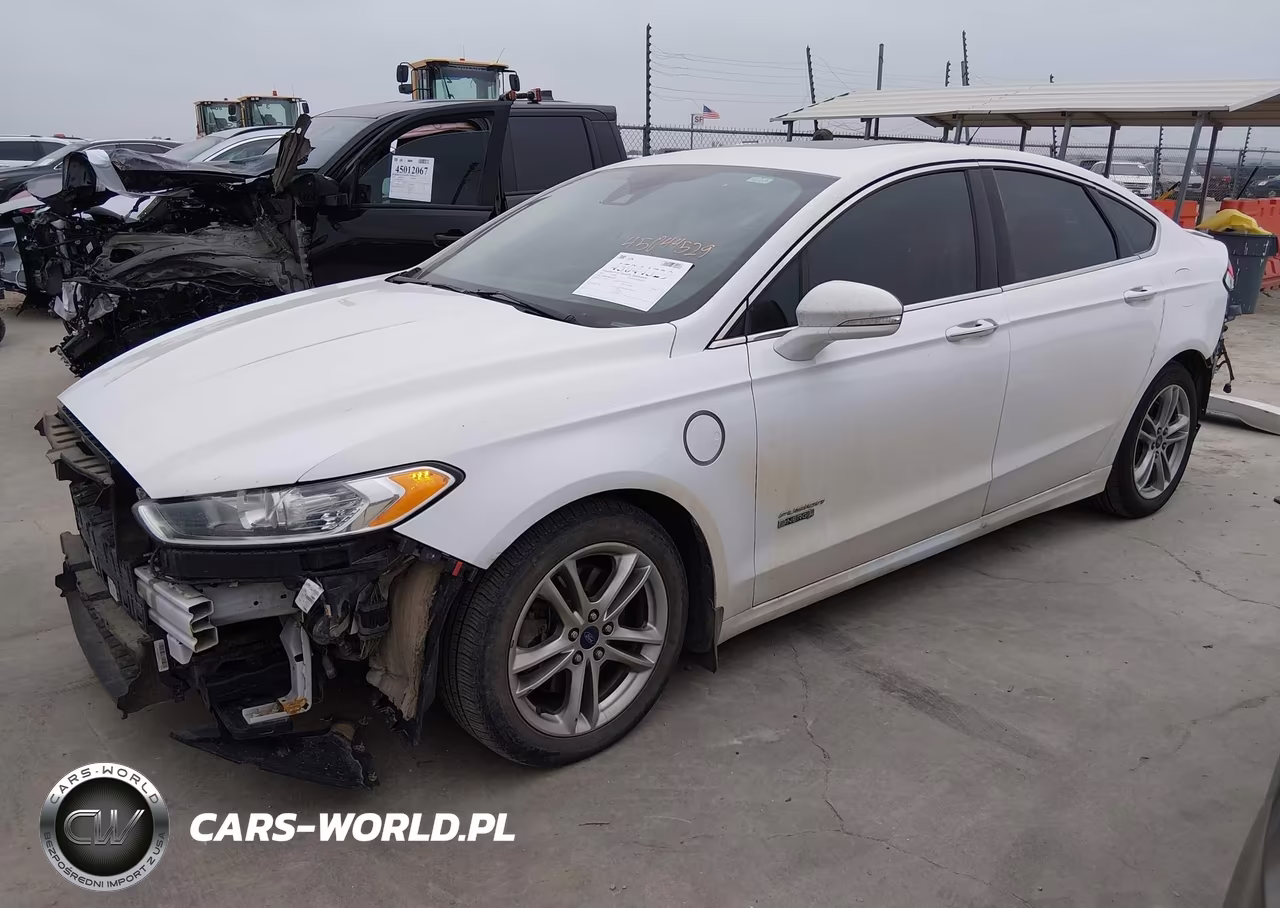 2015 Ford Fusion Energi Titanium VIN:3FA6P0SU8FR264085 - 2
