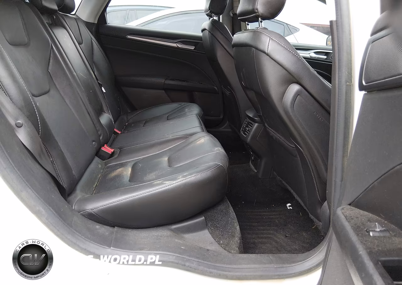 2015 Ford Fusion Energi Titanium VIN:3FA6P0SU8FR264085 - 8
