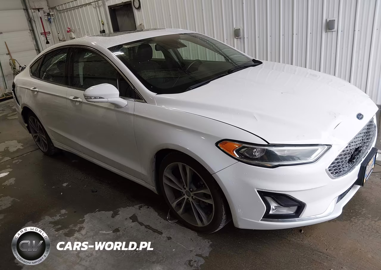2020 Ford Fusion Titanium – zdjęcie 1 z 20