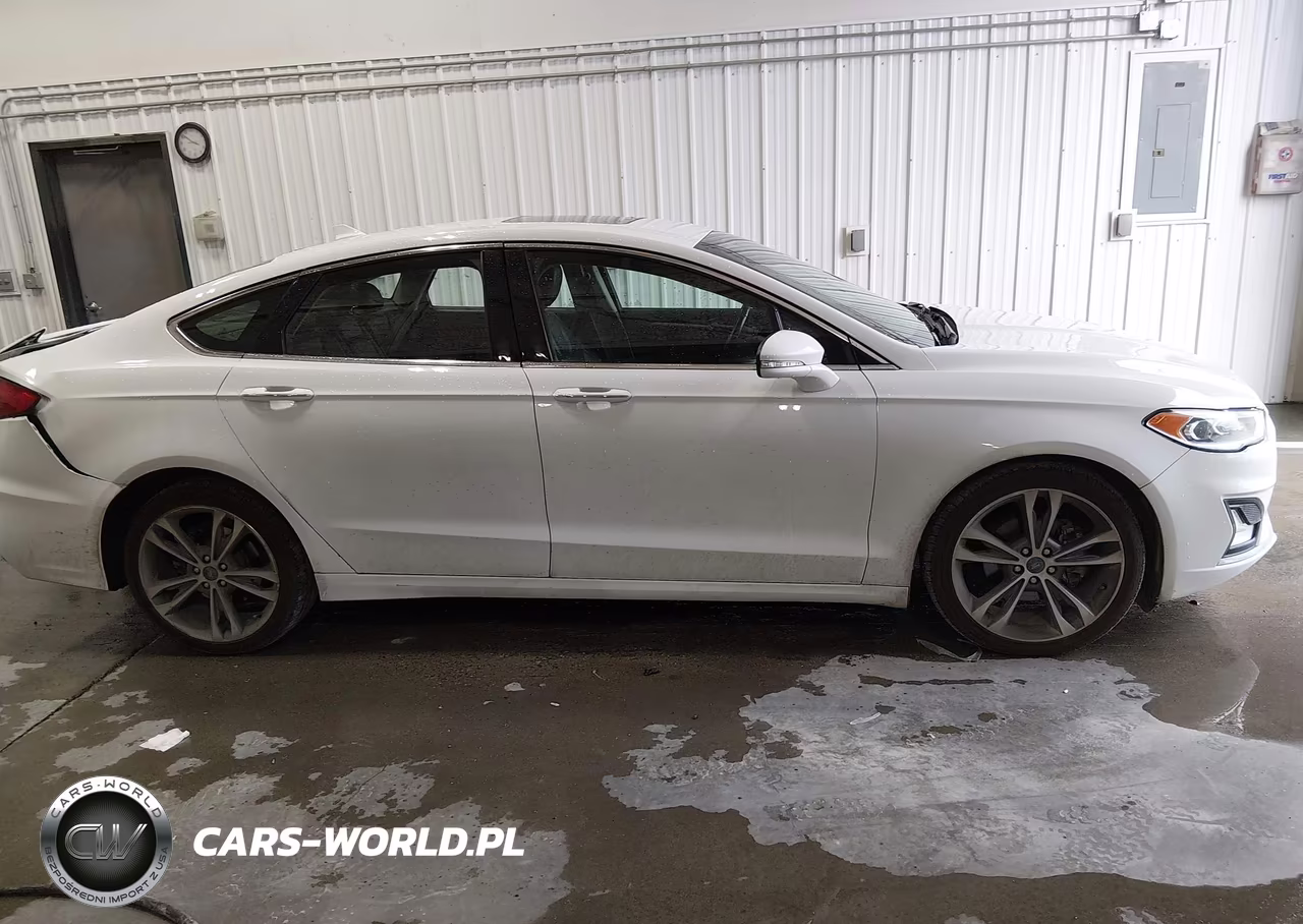 2020 Ford Fusion Titanium VIN:3FA6P0D92LR133531 - 13