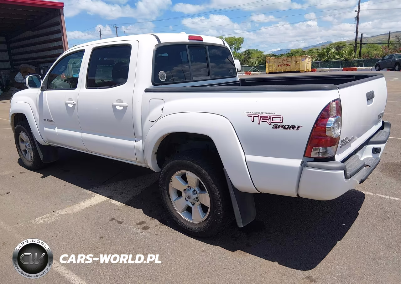 2010 Toyota Tacoma Prerunner V6 VIN:3TMJU4GN3AM101811 - 3