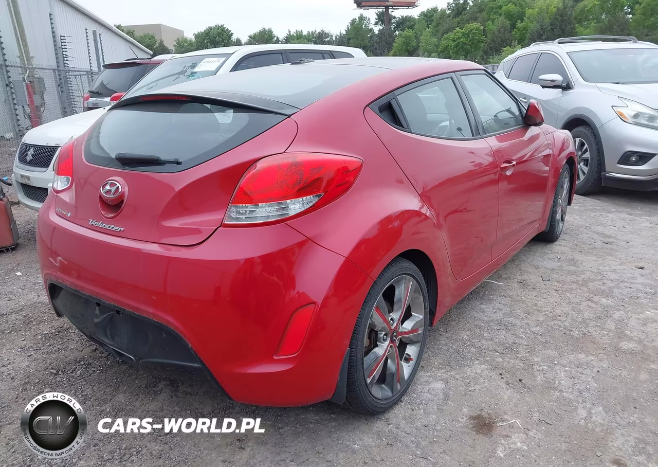 2016 Hyundai Veloster VIN:KMHTC6AD7GU286999 - 4