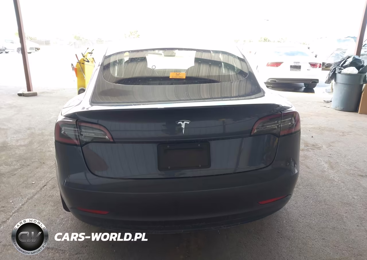 2018 Tesla Model 3 Long Range-Mid Range VIN:5YJ3E1EAXJF028204 - 16