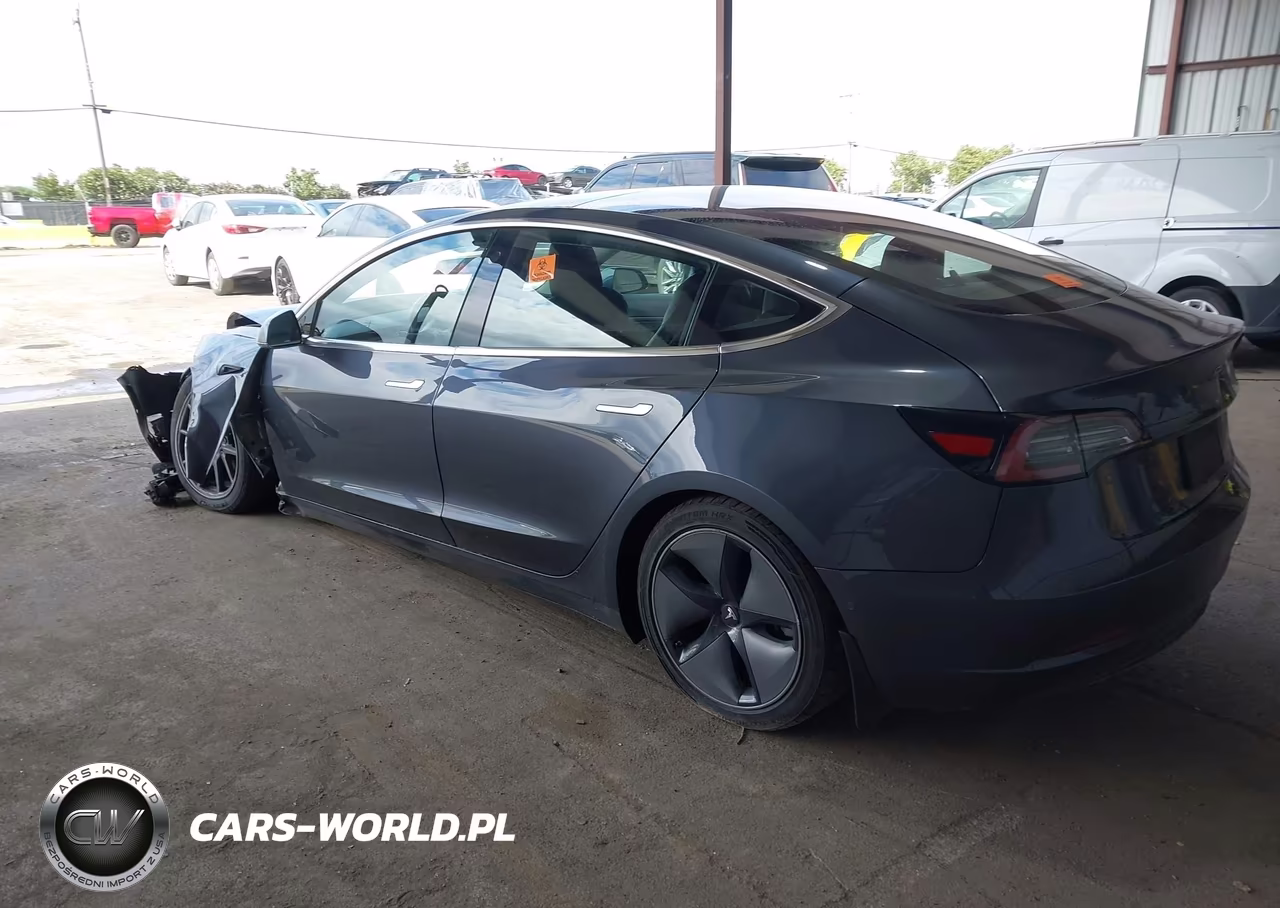 2018 Tesla Model 3 Long Range-Mid Range VIN:5YJ3E1EAXJF028204 - 3