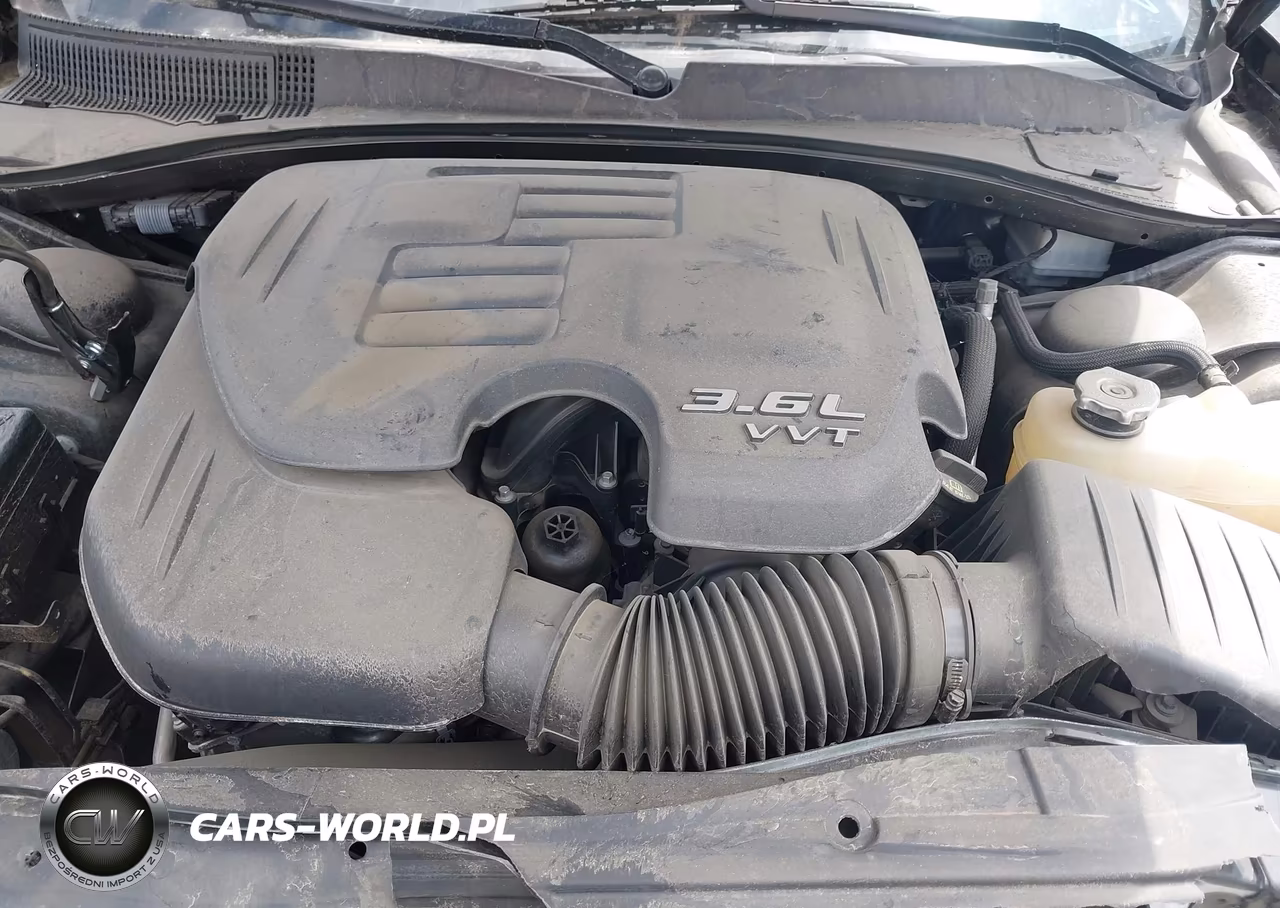 2023 Chrysler 300 300S VIN:2C3CCABG0PH524294 - 10