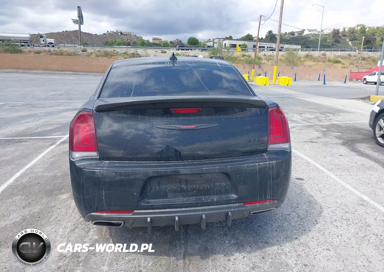 2023 Chrysler 300 300S VIN:2C3CCABG0PH524294 - 17