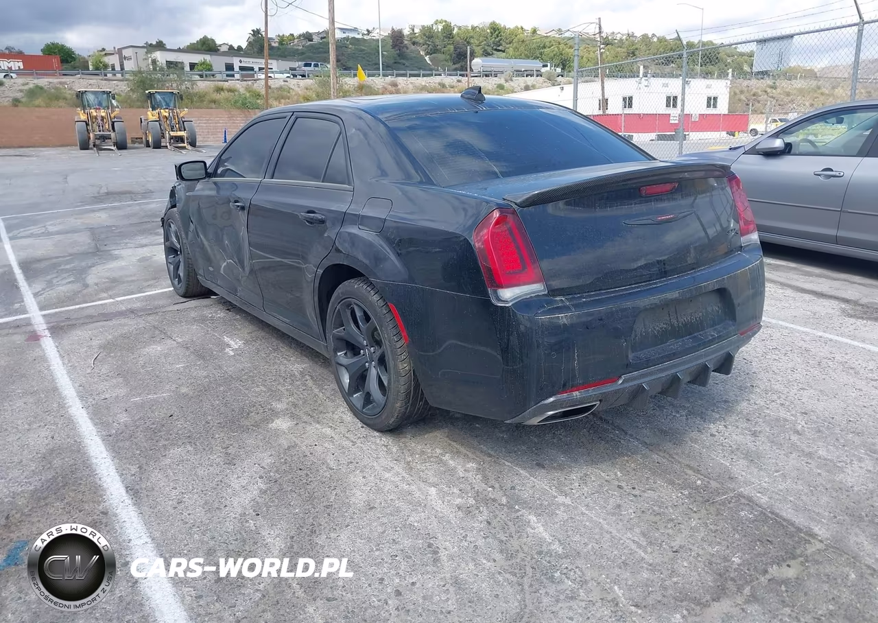2023 Chrysler 300 300S VIN:2C3CCABG0PH524294 - 3