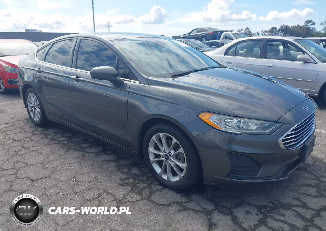 2019 Ford Fusion Se – zdjęcie 1 z 16