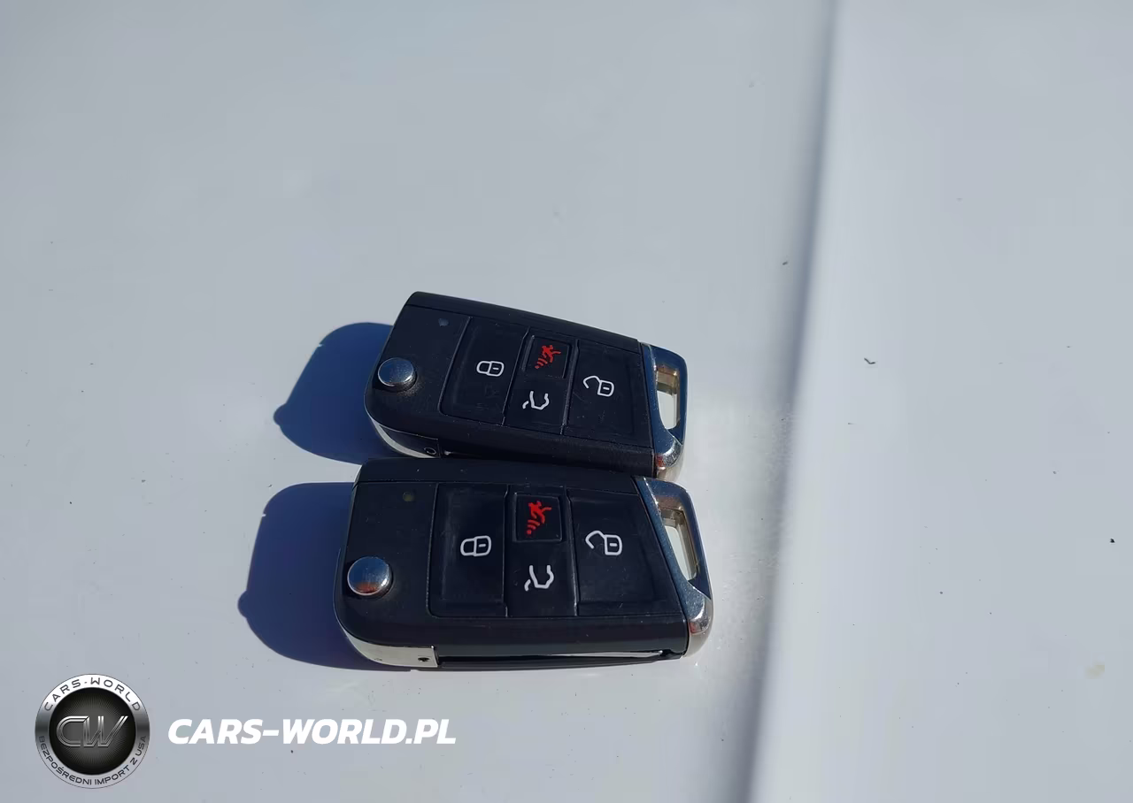2020 Volkswagen Tiguan 2.0T Se-2.0T Se R-Line Black-2.0T Sel VIN:3VV2B7AX1LM162326 - 11