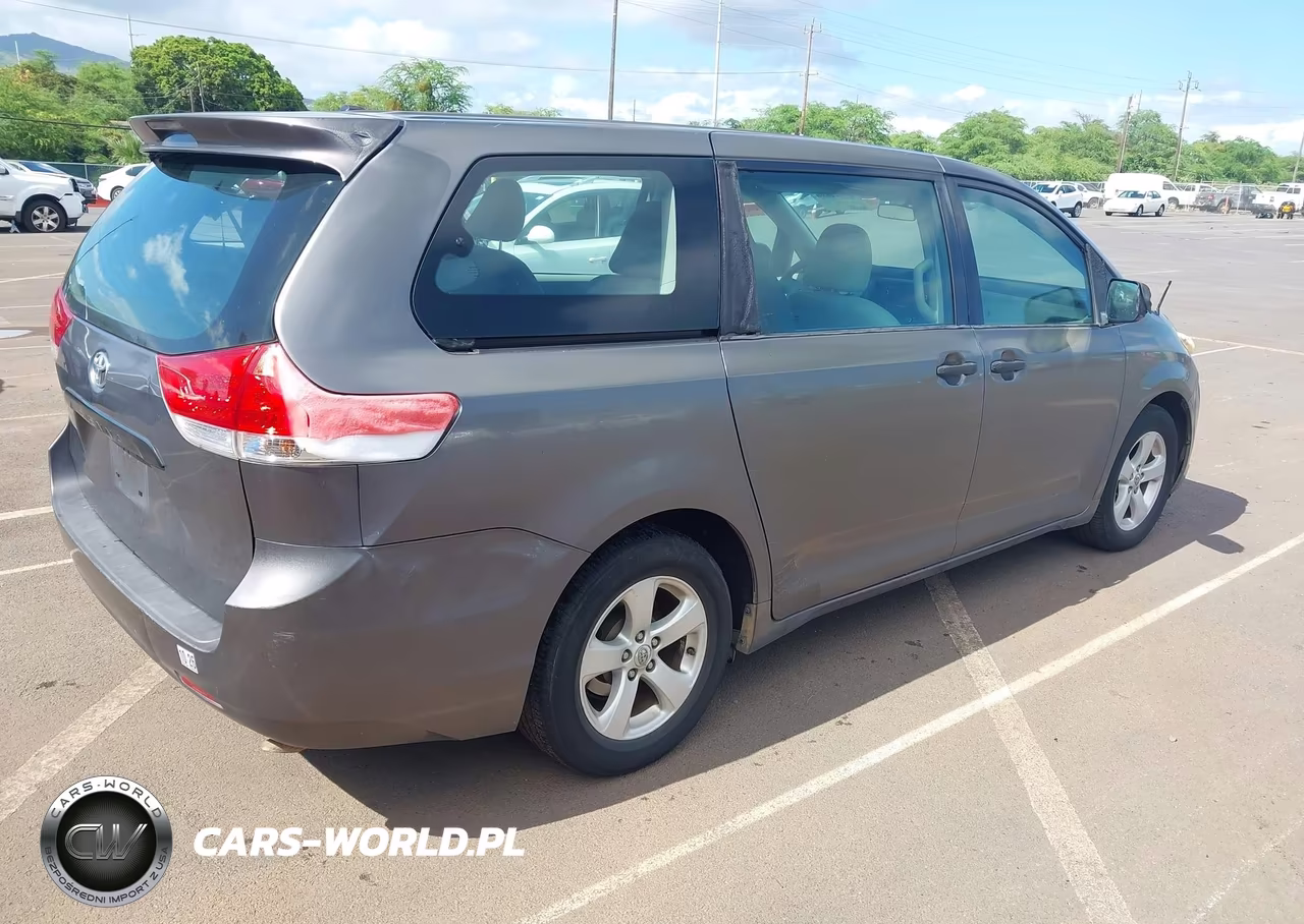 2012 Toyota Sienna Base V6 7 Passenger VIN:5TDZK3DC8CS180854 - 4