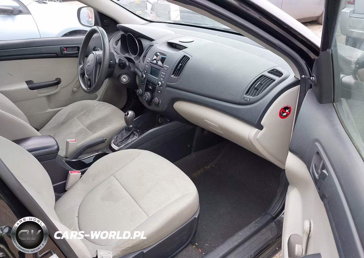 2012 Kia Forte Lx VIN:KNAFT4A28C5563570 - 5