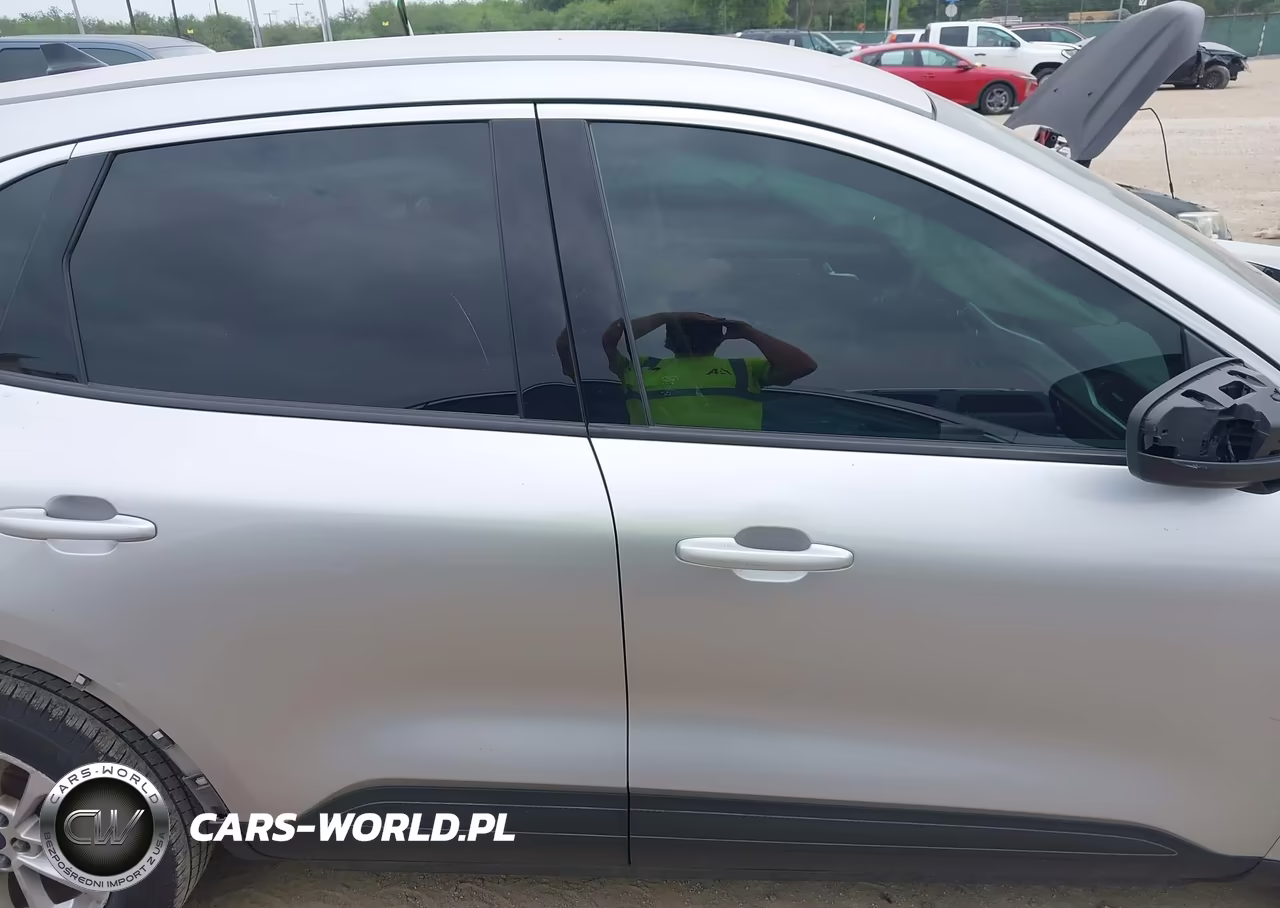 2020 Ford Escape Se VIN:1FMCU0G61LUA75388 - 14