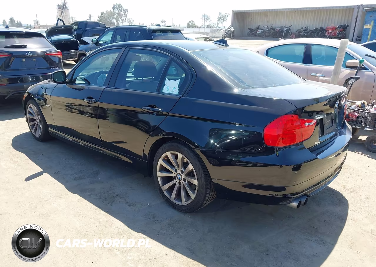 2011 BMW 328I VIN:WBAPH5G51BNM80364 - 3