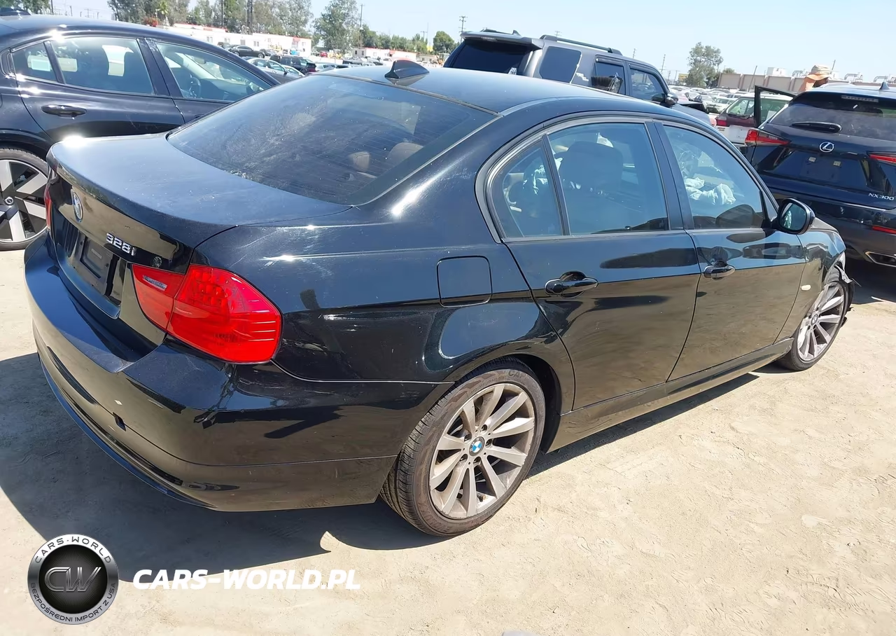 2011 BMW 328I VIN:WBAPH5G51BNM80364 - 4