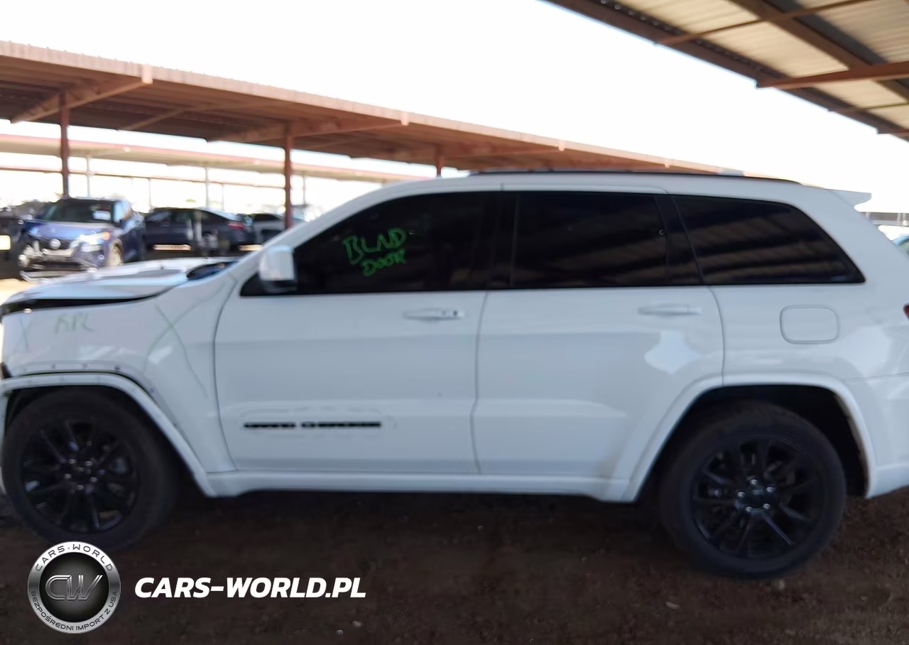 2019 Jeep Grand Cherokee Altitude 4X4 VIN:1C4RJFAG5KC610514 - 14