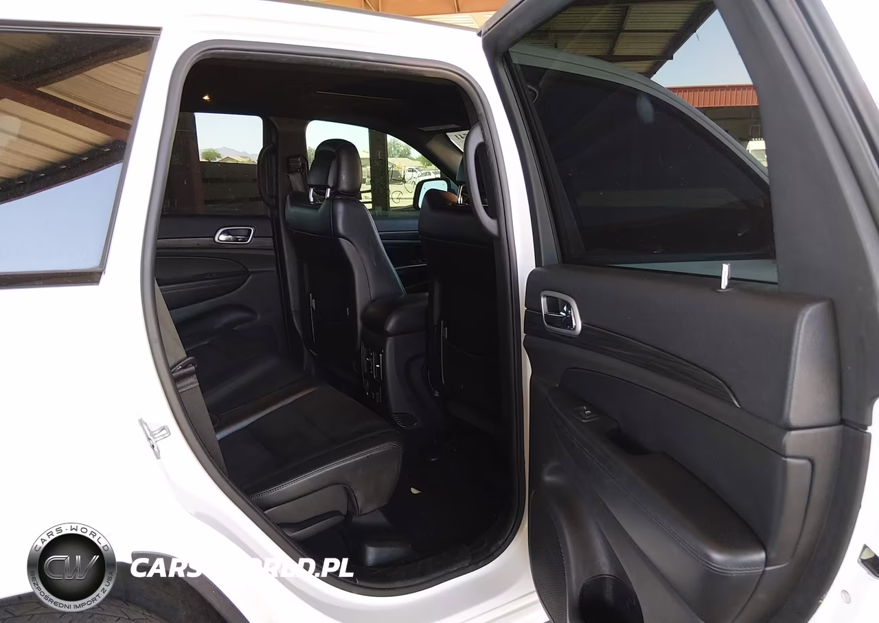 2019 Jeep Grand Cherokee Altitude 4X4 VIN:1C4RJFAG5KC610514 - 8