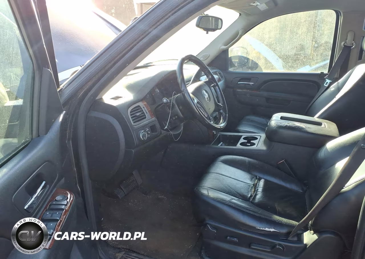 2010 Chevrolet Tahoe Lt VIN:1GNMCBE3XAR195651 - 5