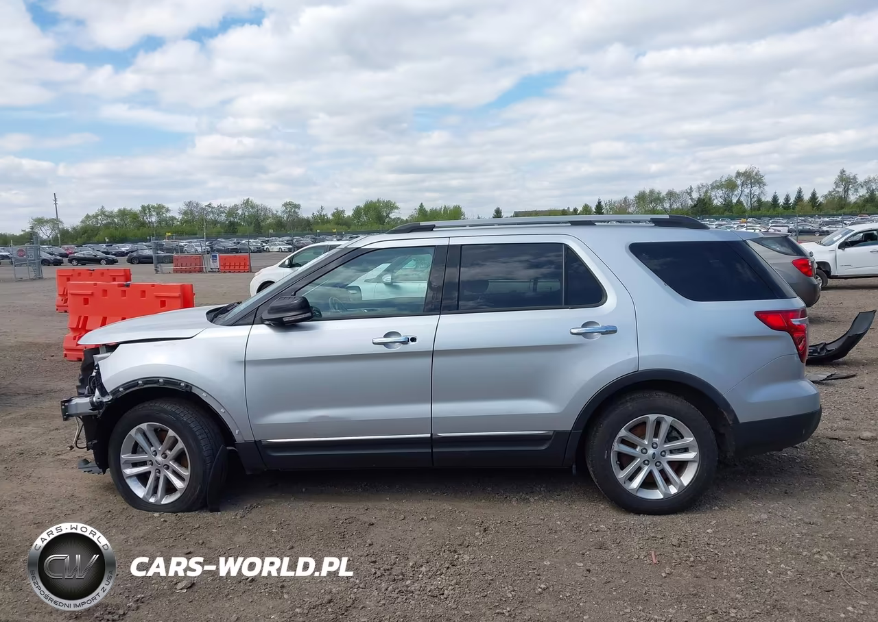 2015 Ford Explorer Xlt VIN:1FM5K7D83FGA13880 - 14