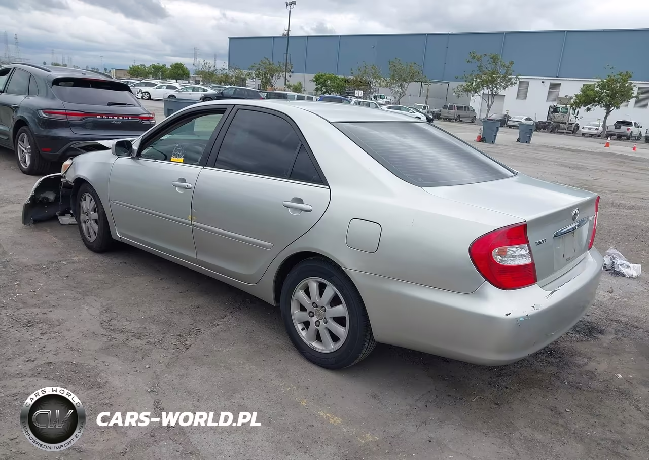 2003 Toyota Camry Xle V6 VIN:4T1BF30K93U039043 - 3