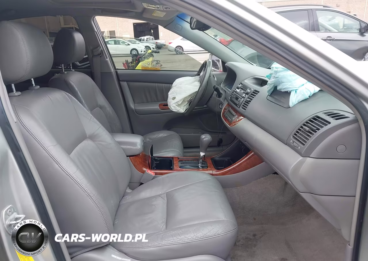 2003 Toyota Camry Xle V6 VIN:4T1BF30K93U039043 - 5