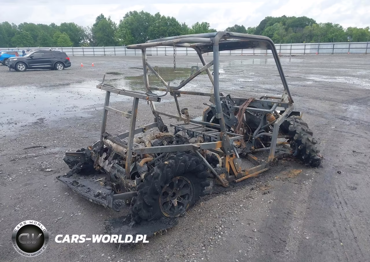 2021 Can-Am Defender Hd8 VIN:3JBUGAN45MK002620 - 4