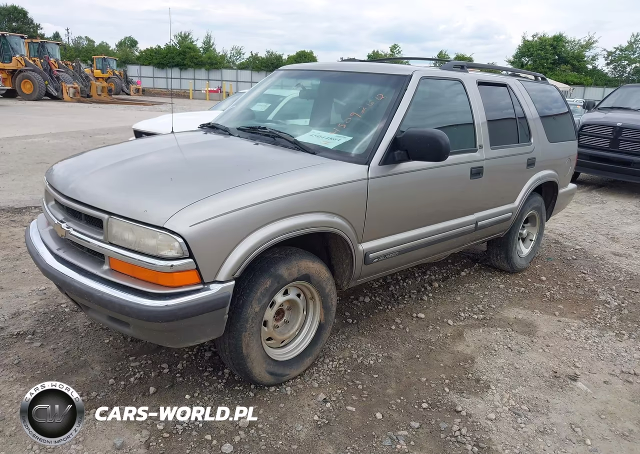 2000 Chevrolet Blazer Lt VIN:1GNCS13W9Y2335326 - 2