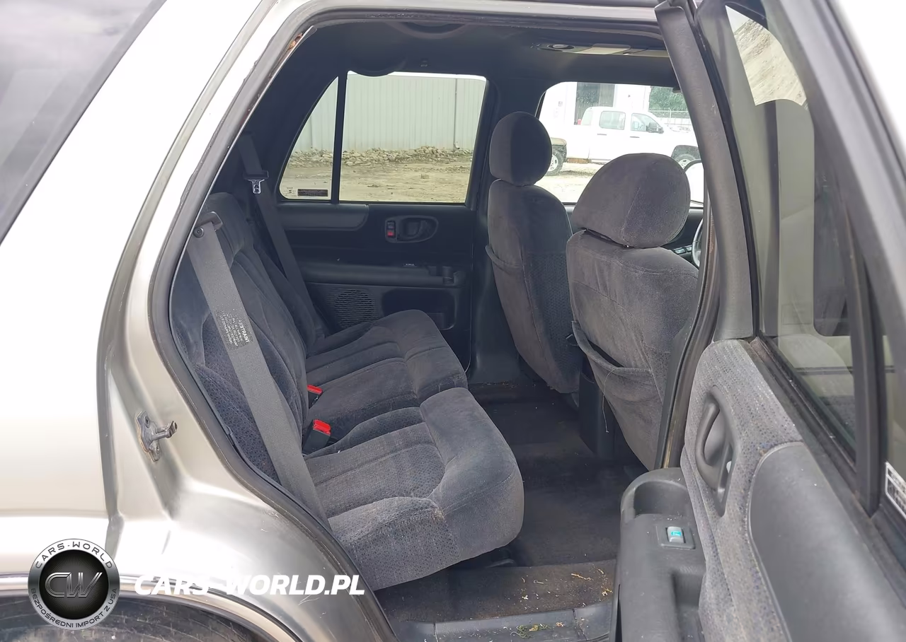 2000 Chevrolet Blazer Lt VIN:1GNCS13W9Y2335326 - 8