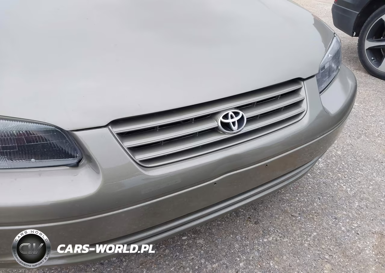 1999 Toyota Camry Le VIN:4T1BG28KXXU498289 - 12