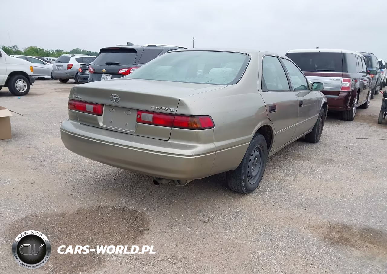 1999 Toyota Camry Le VIN:4T1BG28KXXU498289 - 4